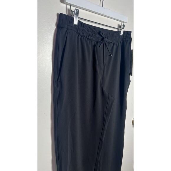 Lululemon Womens Size Medium Black Straight-Leg Mid-Rise Pant Luxtreme NEW - Picture 6 of 14